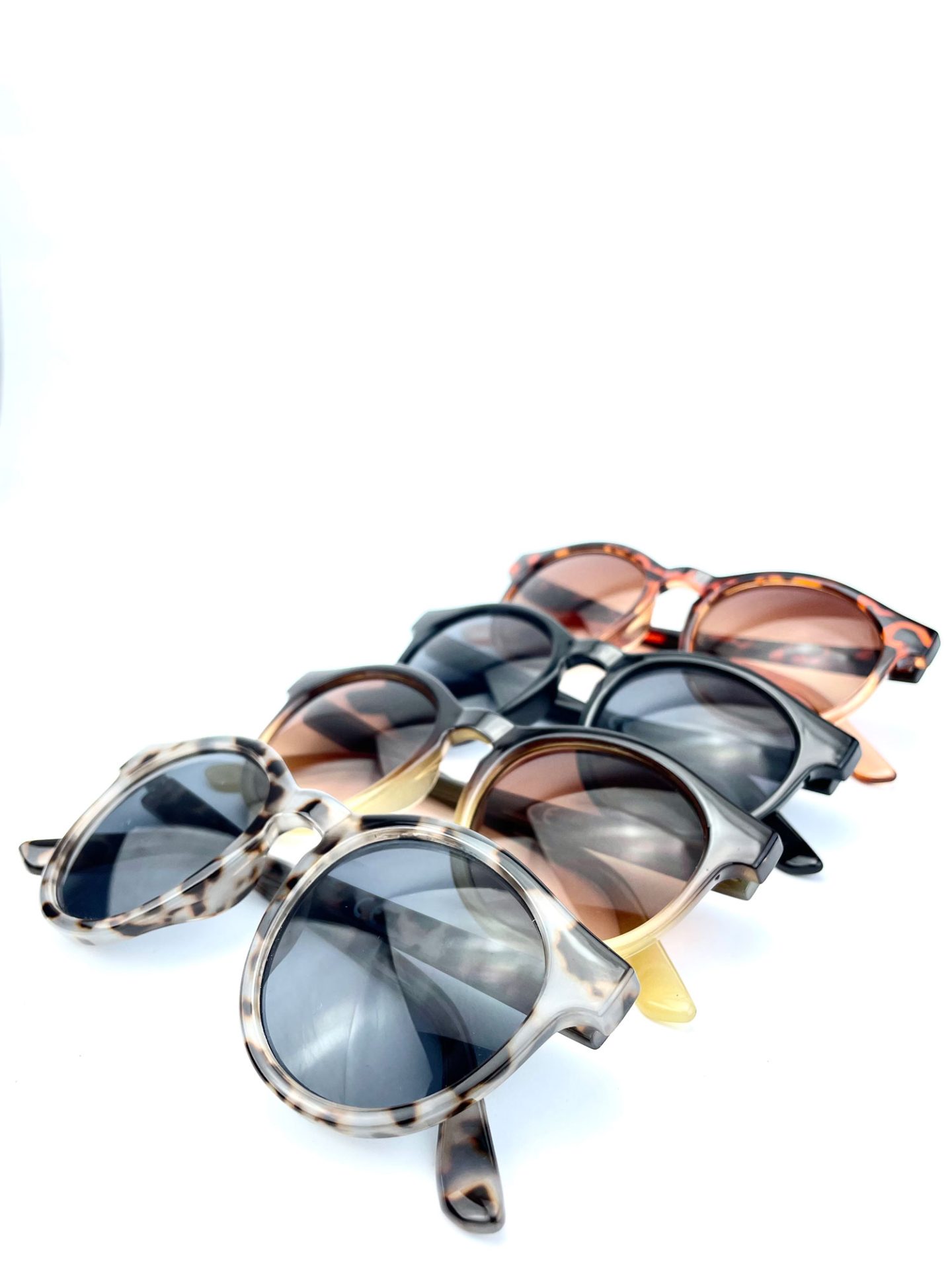 sahara-mayler,-sunglasses-2023